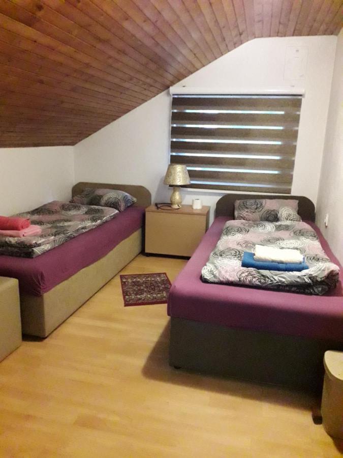 Hostel Topic Баня-Лука Экстерьер фото