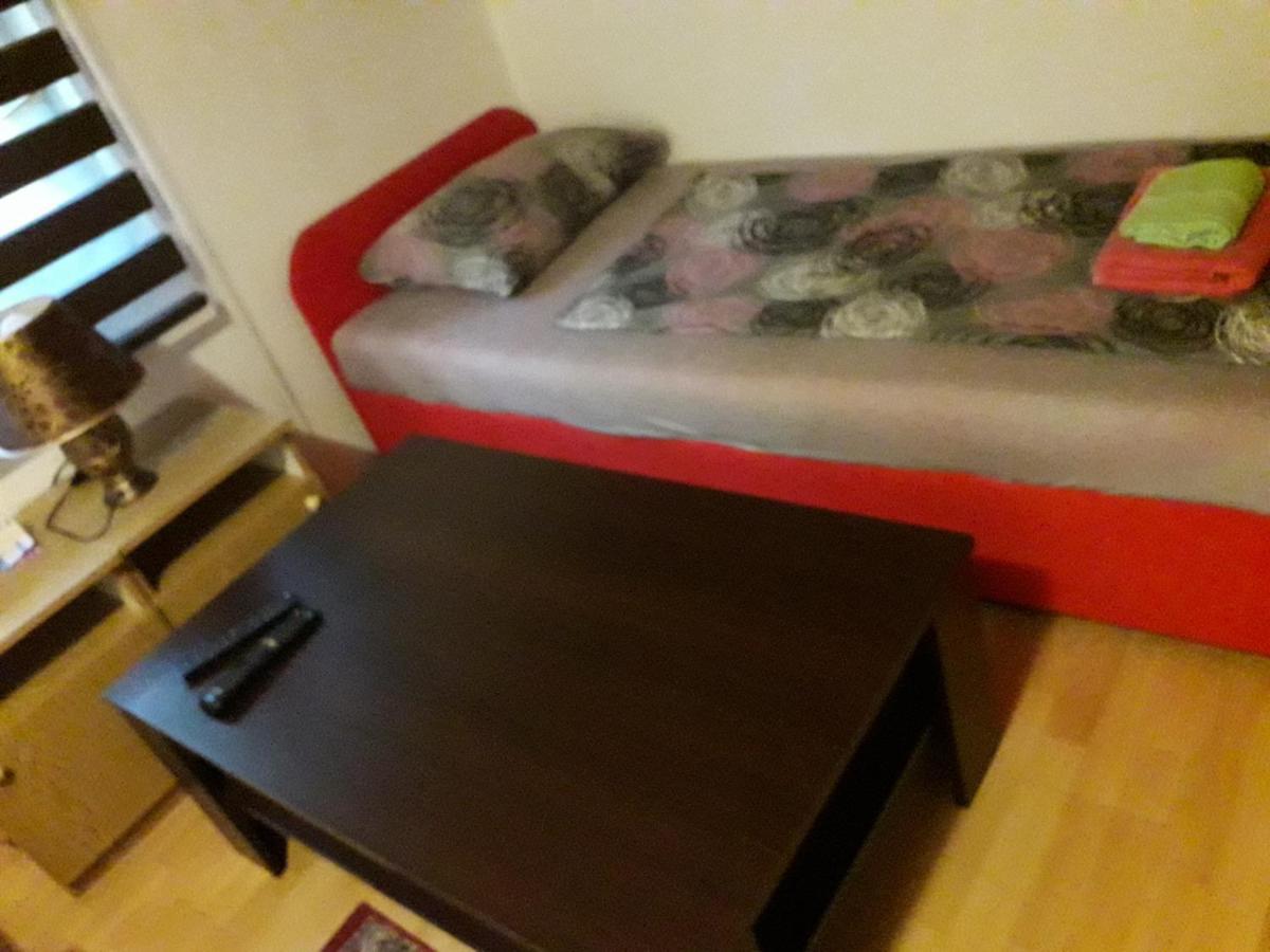 Hostel Topic Баня-Лука Экстерьер фото