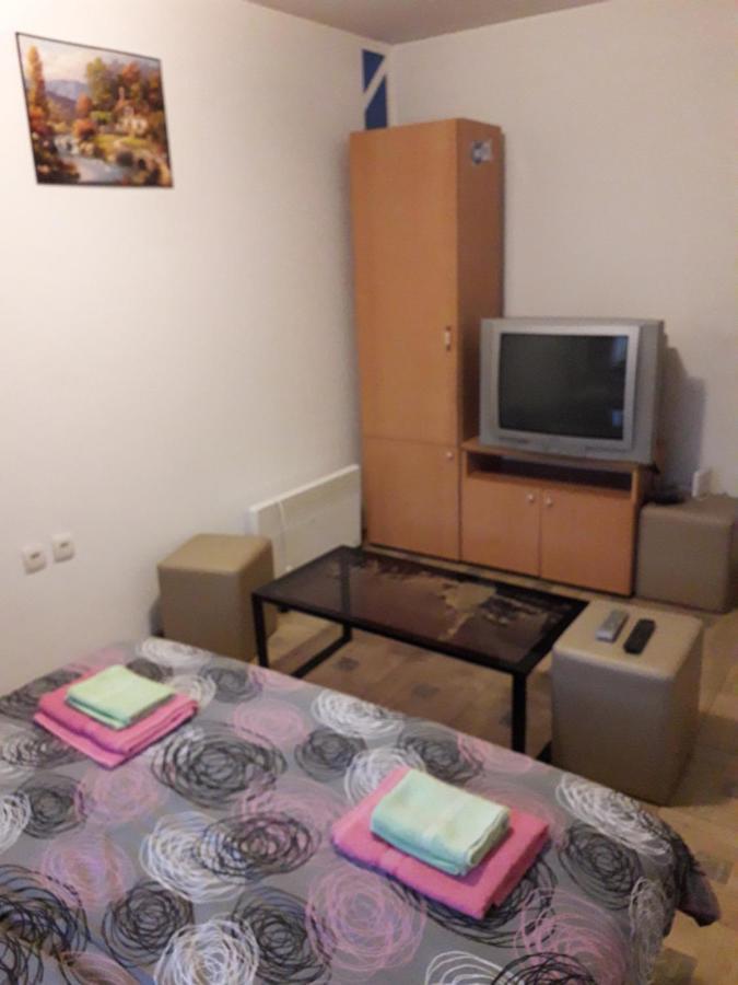 Hostel Topic Баня-Лука Экстерьер фото
